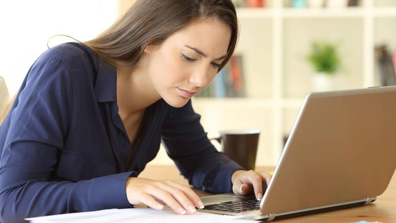 Session de formation sonareviloq avec groupe de professionnels travaillant sur des cas pratiques